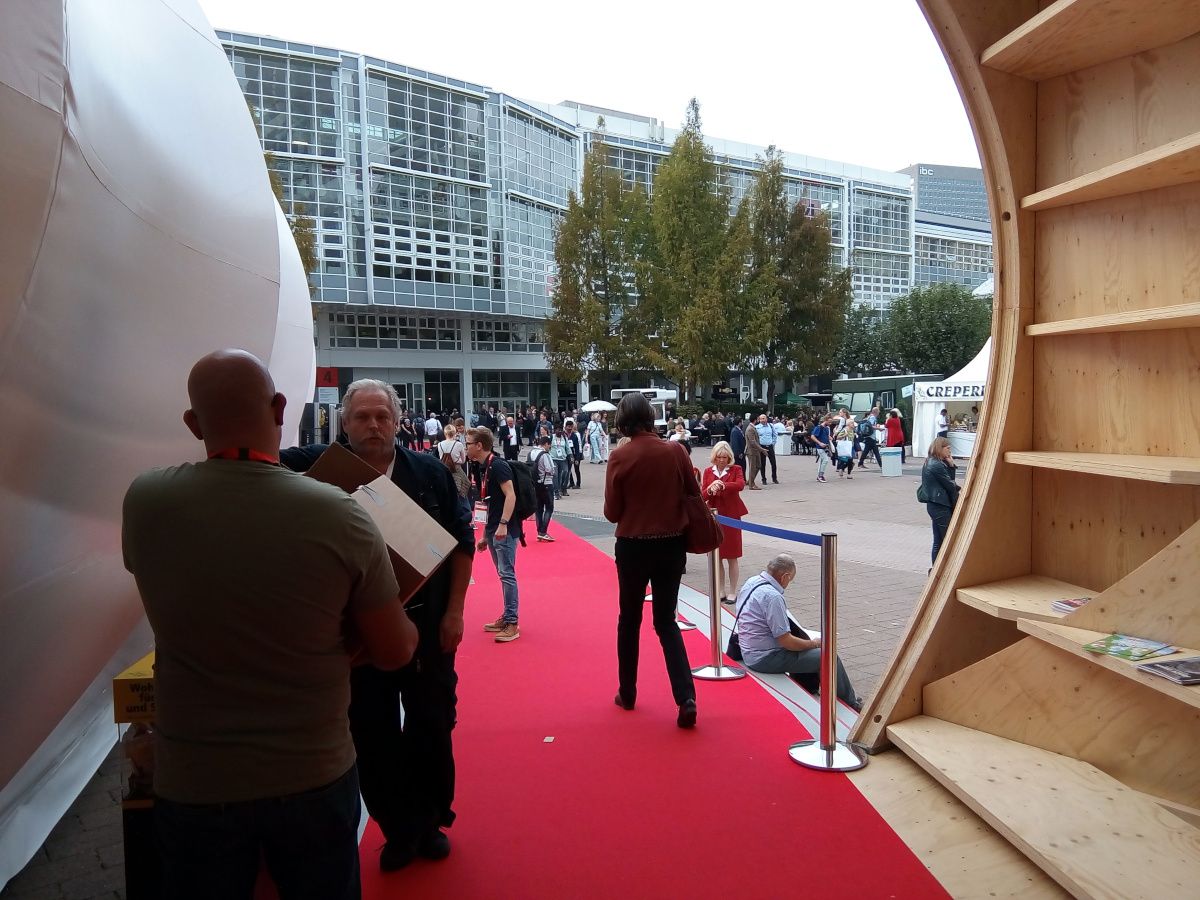 2018 Frankfurt Pavillon 04